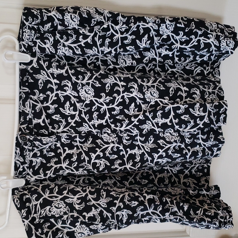 Black and White Skort